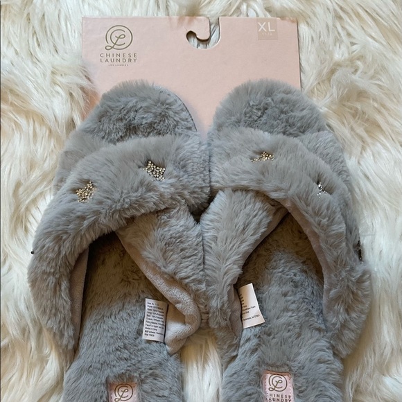 Chinese Laundry Slipper Slides - NWT - Size 11 - 12 - Sandals - Jeweled - Picture 2 of 11